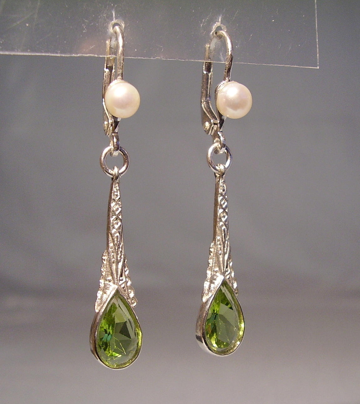 ART DECO PERIDOT ÖRHÄNGEN SILVER 935 peridoter 2.10 ct.