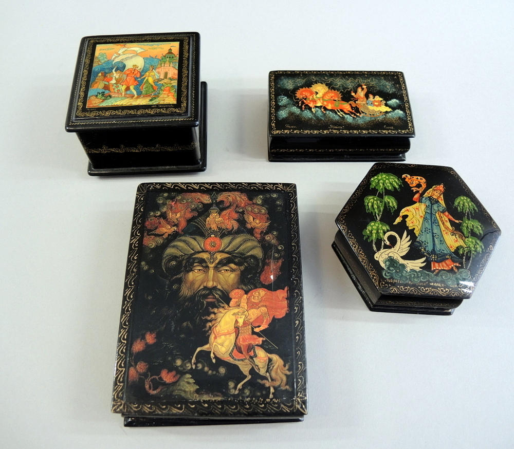 4 RUSSISCHE LACKDOSEN.