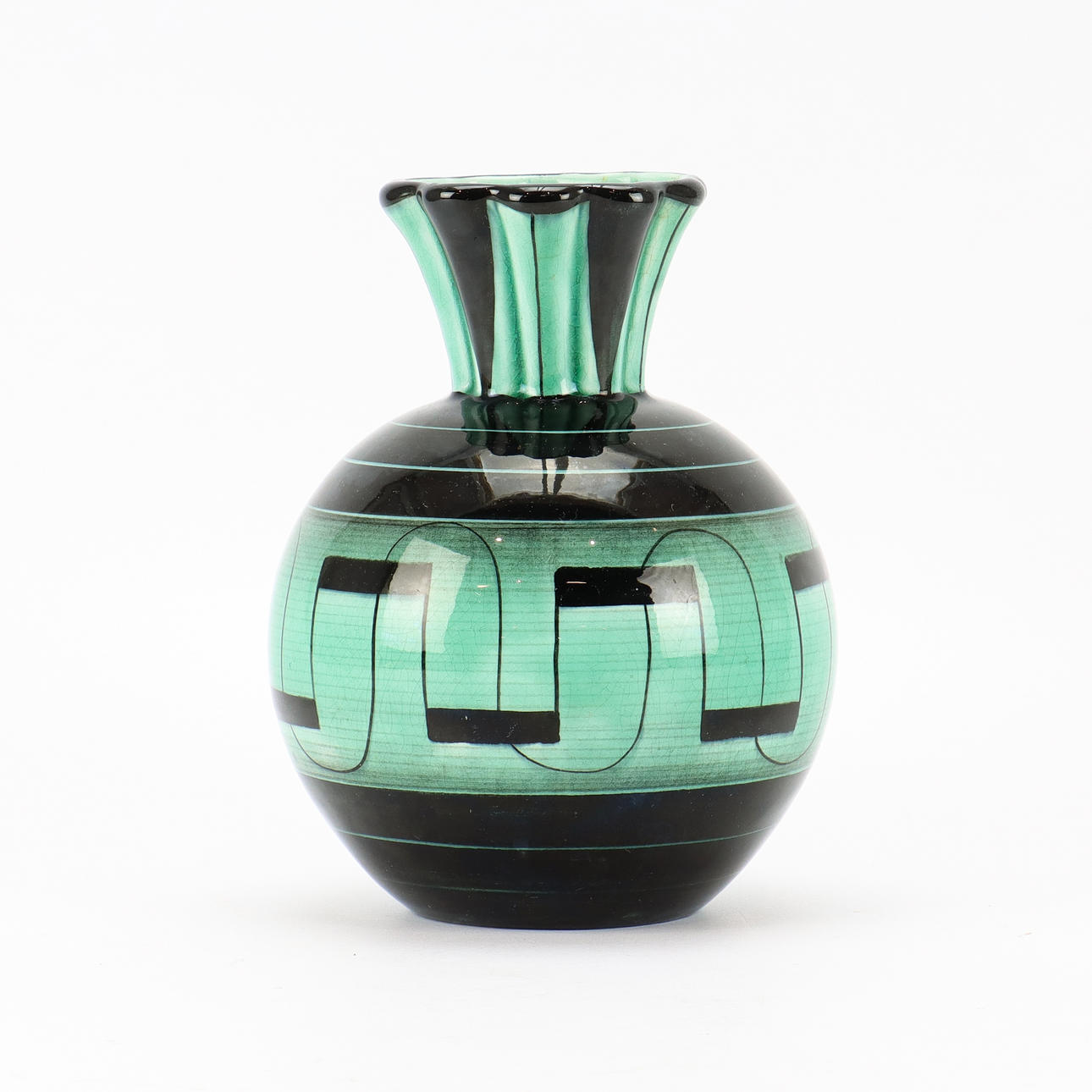 ILSE CLAESSON. Vas,"Serie V" Rörstrand, 1930-tal.