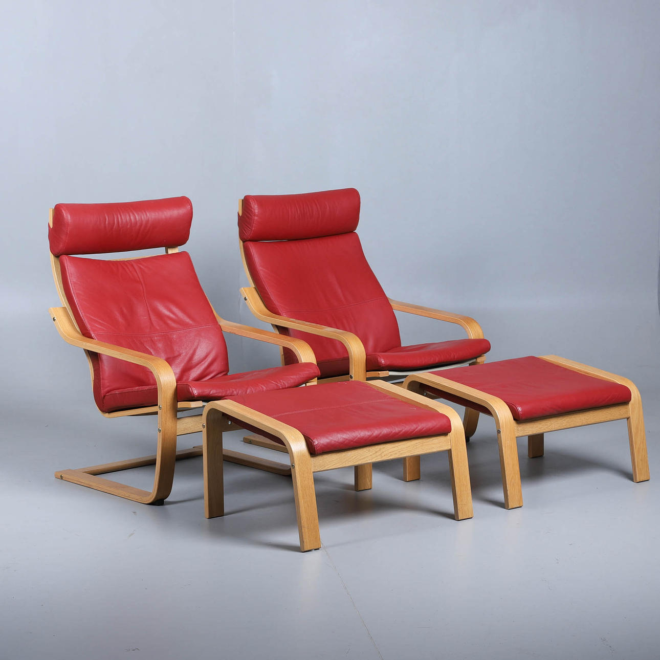 SESSEL MIT FUSSHOCKERN. 2+2 Stück IKEA. Kunstleder.