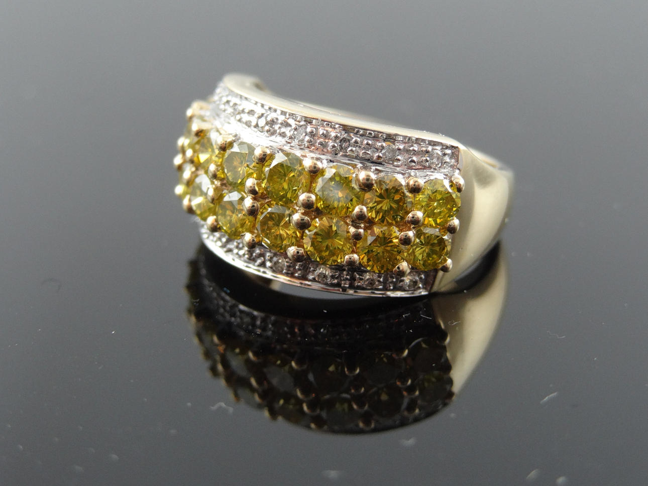 GUL DRÖM DESIGN diamantring 1,61cts.