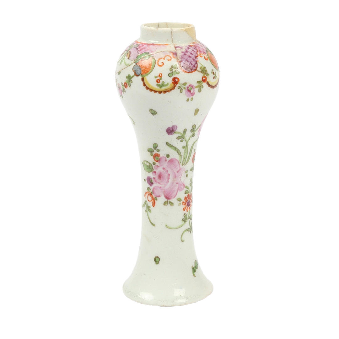 A LOWESTOFT PORCELAIN VASE.
