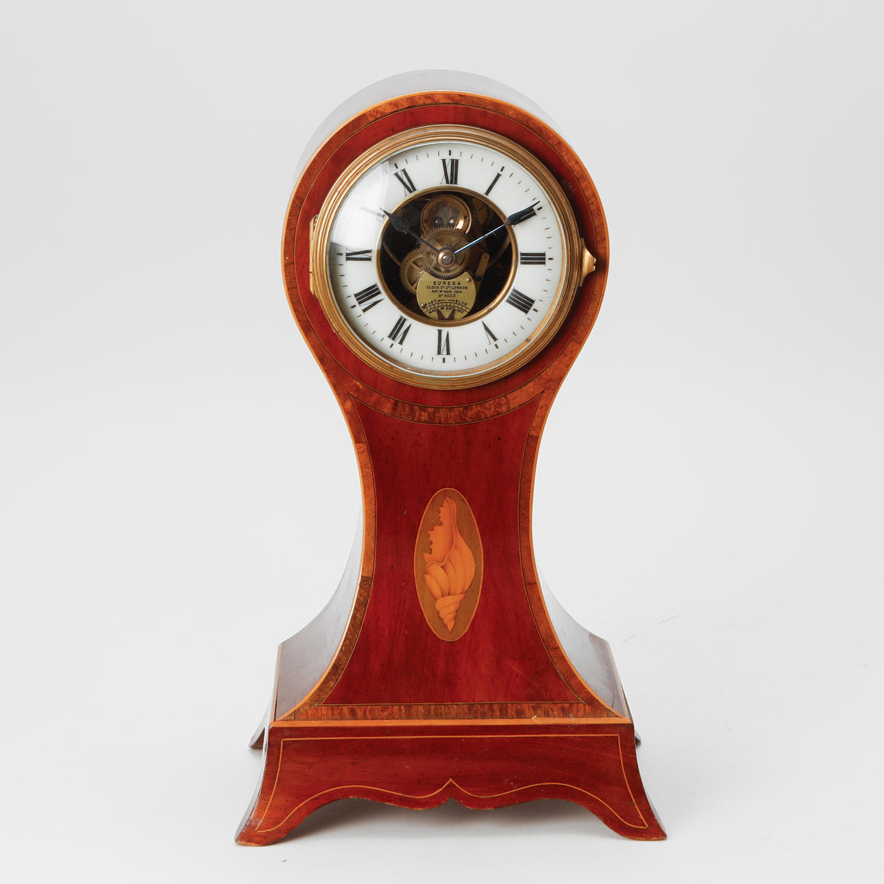 BORDSUR, Eureka, England, 1900-talets förra hälft.