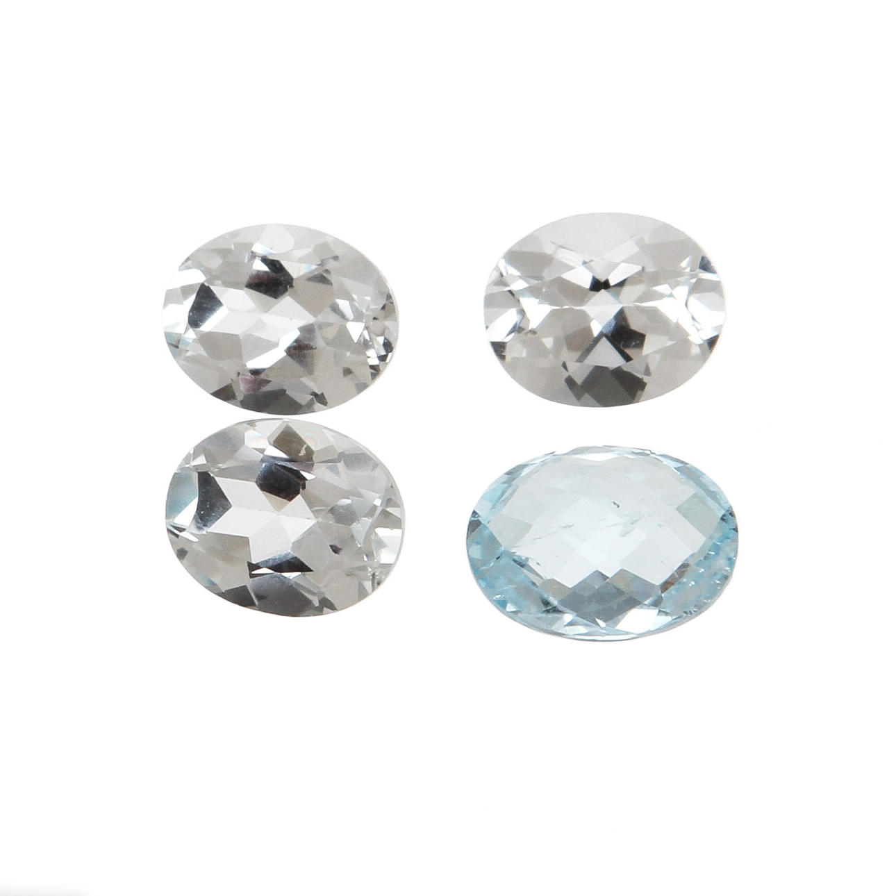 ÄDELSTENAR, 4 st, topaser. Vikt 17,95 ct.