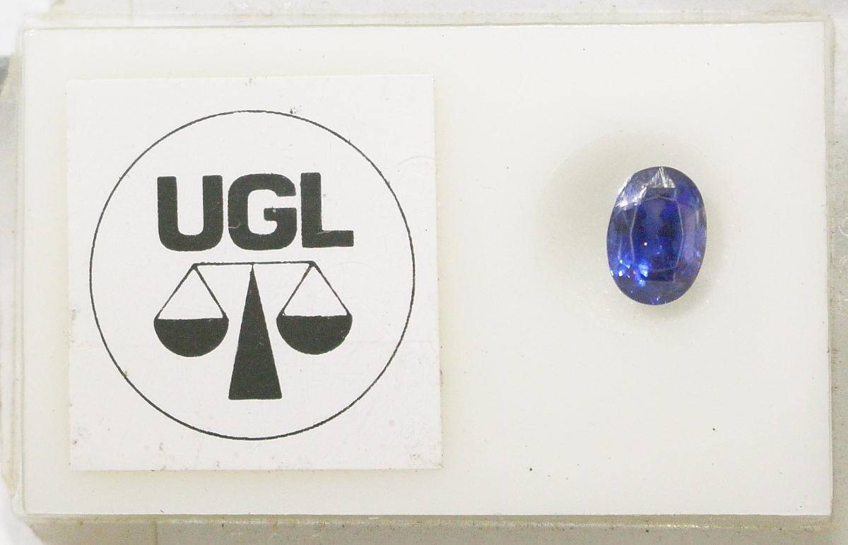 SAFIR, obehandlad, 2,44 karat, Pollux (E) blue.