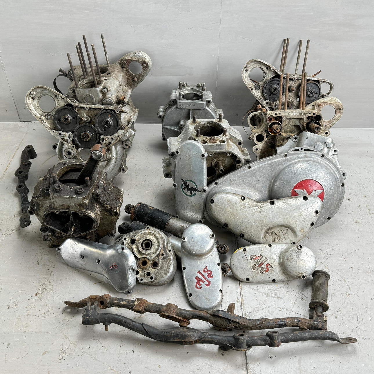 AJS/MATCHLESS, mange dele, 1950'erne, England.