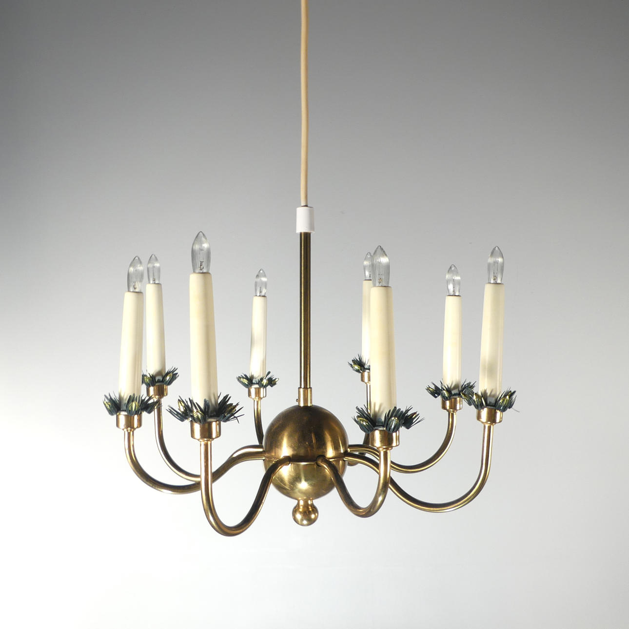 A chandelier, eight arms, Gnosjö Konstsmide AB, type 1060. Lighting & Lamps - Chandeliers