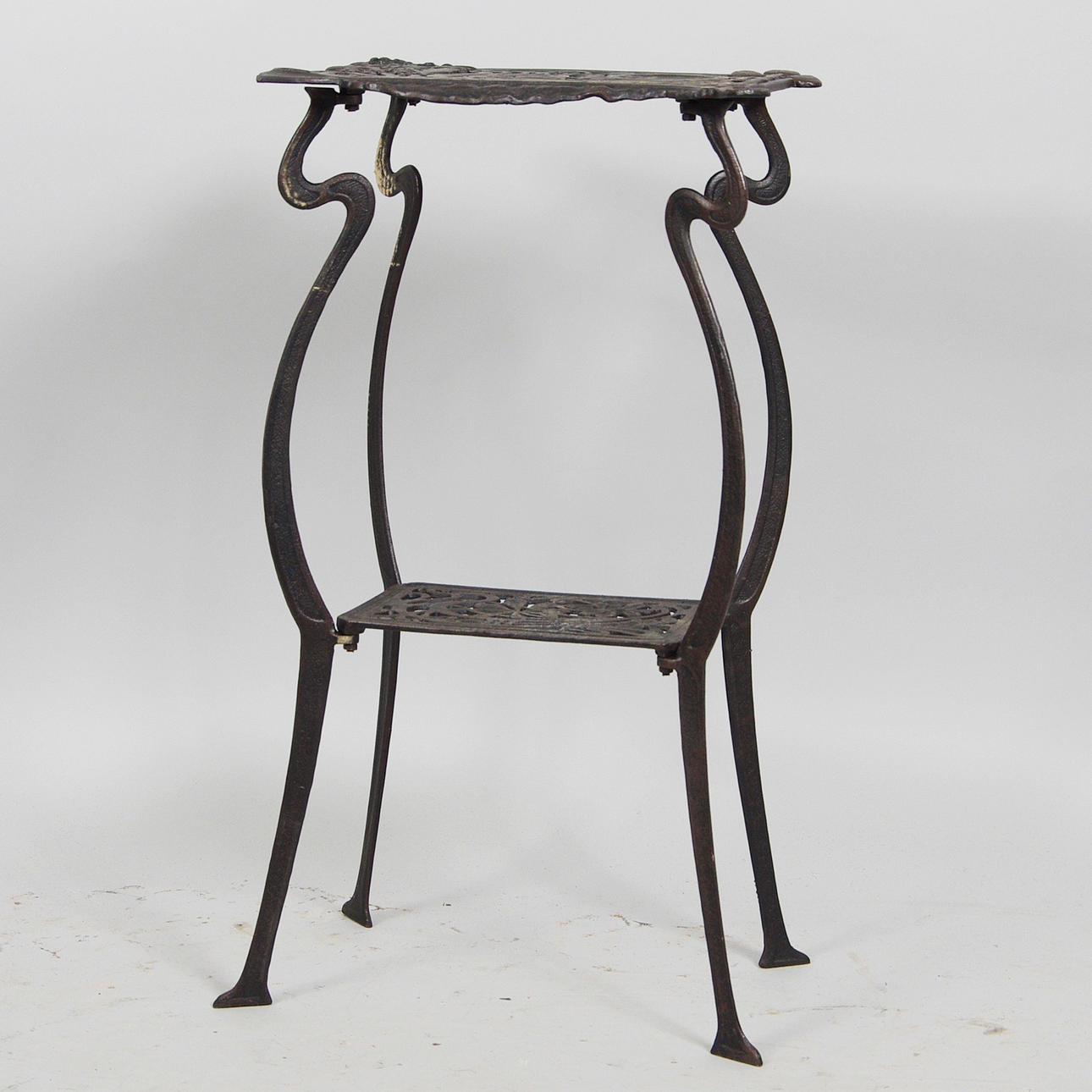 BLOMBORD, gjutjärn, jugendstil, samtida.