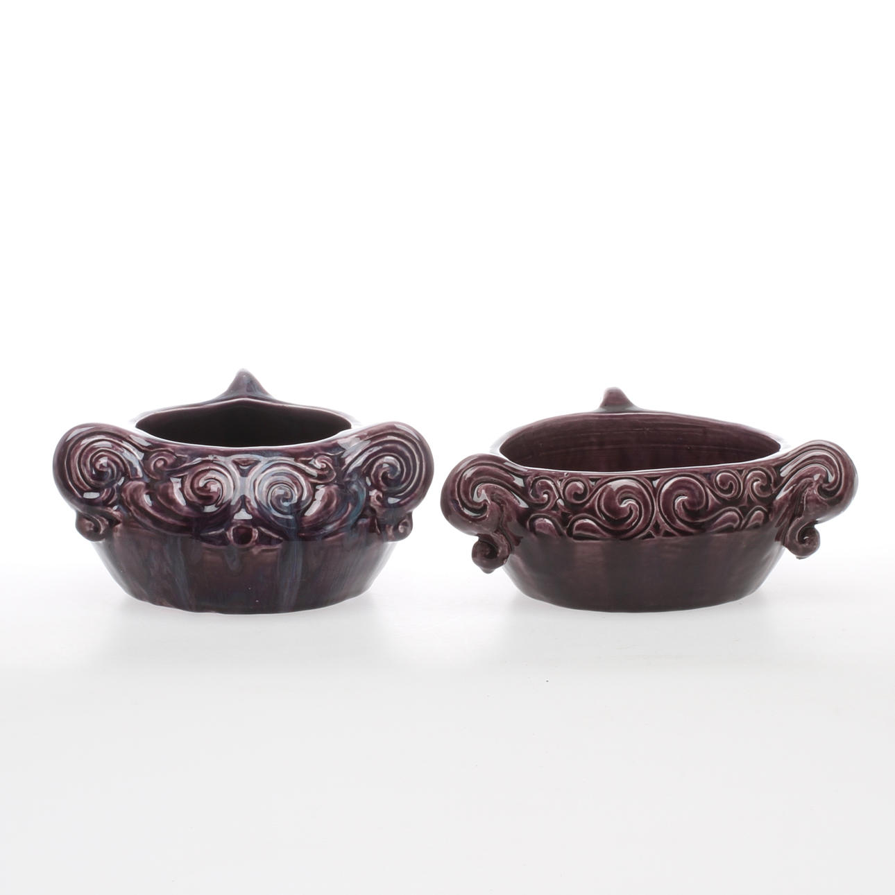 SKÅLAR med hänklar, 2 st, keramik, Borghild Kamph, Rörstrand, varav en daterad 1915.