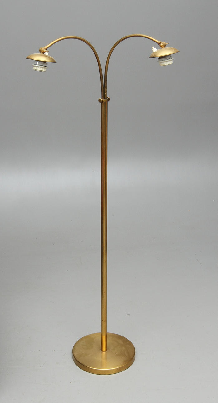 GOLVLAMPA, 1900-talets andra hälft.