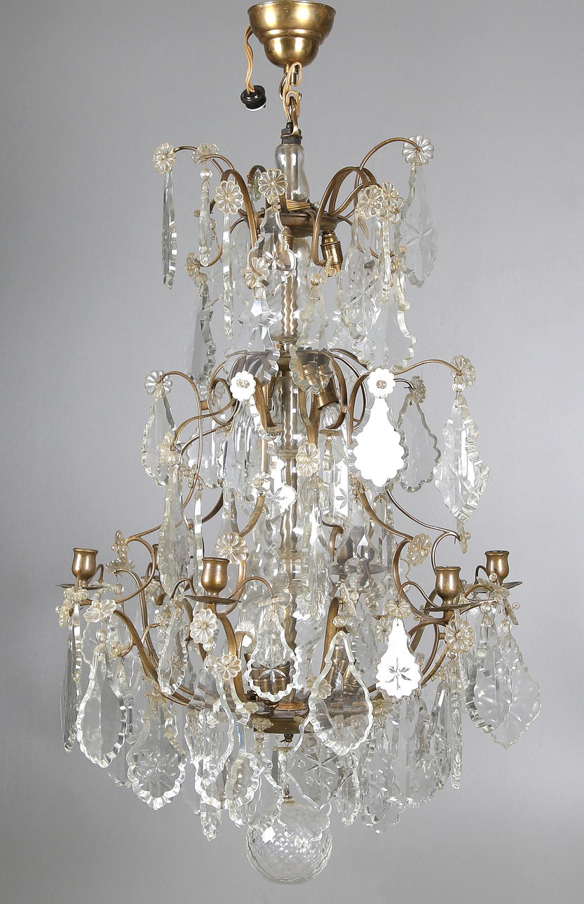 LJUSKRONA, rokokostil, 1900-talets början. Höjd 95 cm.