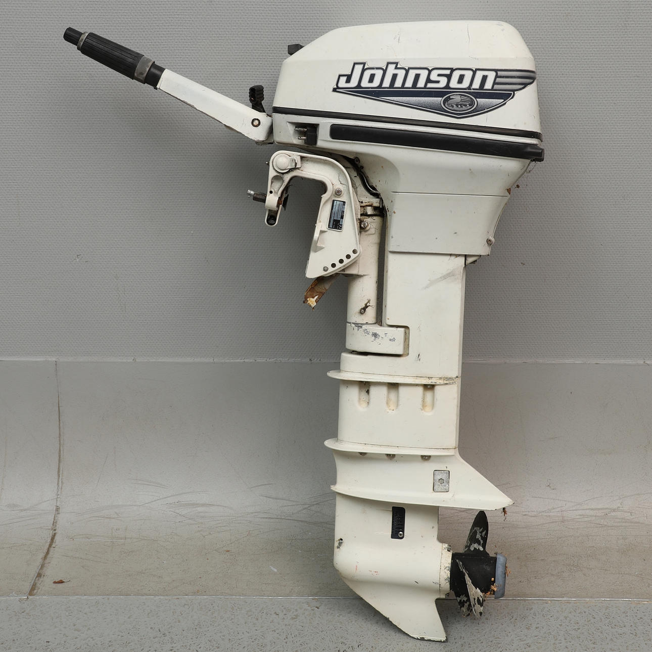 BÅTMOTOR, utombordare, Johnson, 11,2 kW.