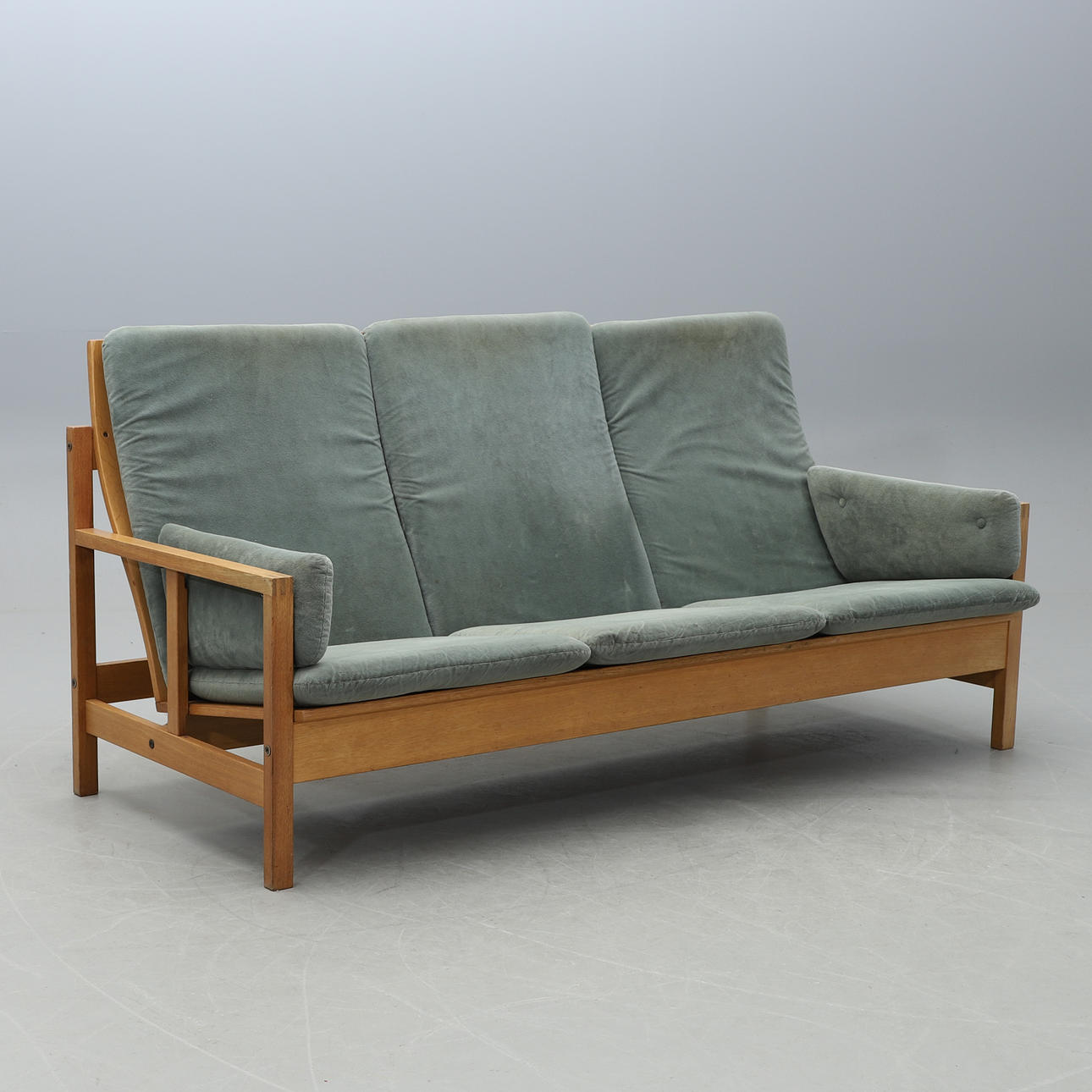 BØRGE MOGENSEN, a sofa, oak, model “2253", Fredericia Stolefabrik.
