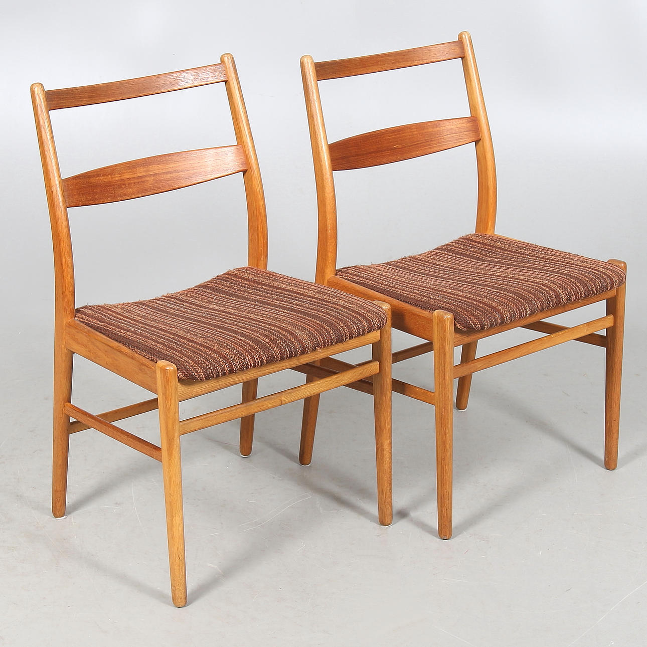 STOLAR, ett par, teak, "Minett", Yngve Ekström, Troeds, Bra Bohag, 1960-tal.