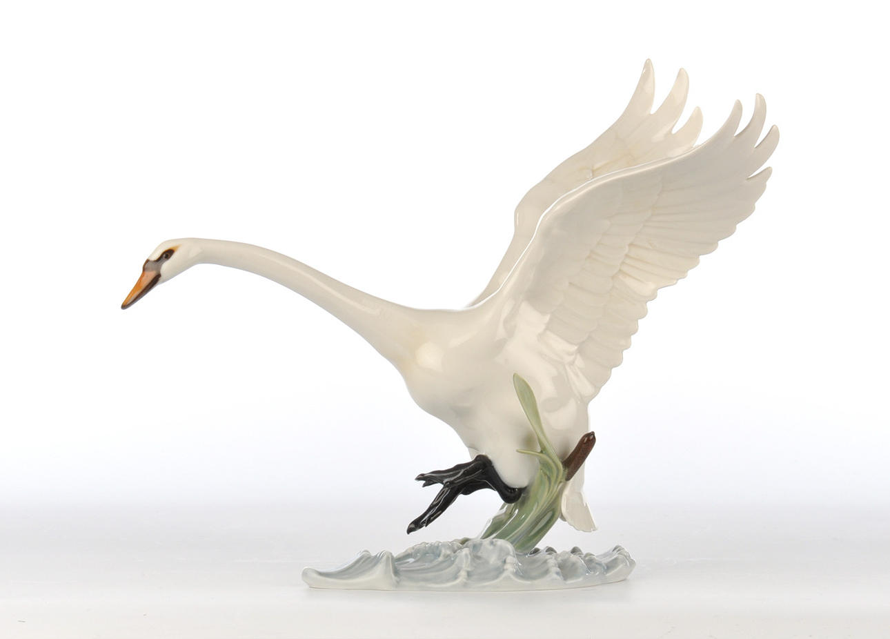 HANS ACHTZIGER FÜR HUTSCHENREUTHER. Stigande svan.