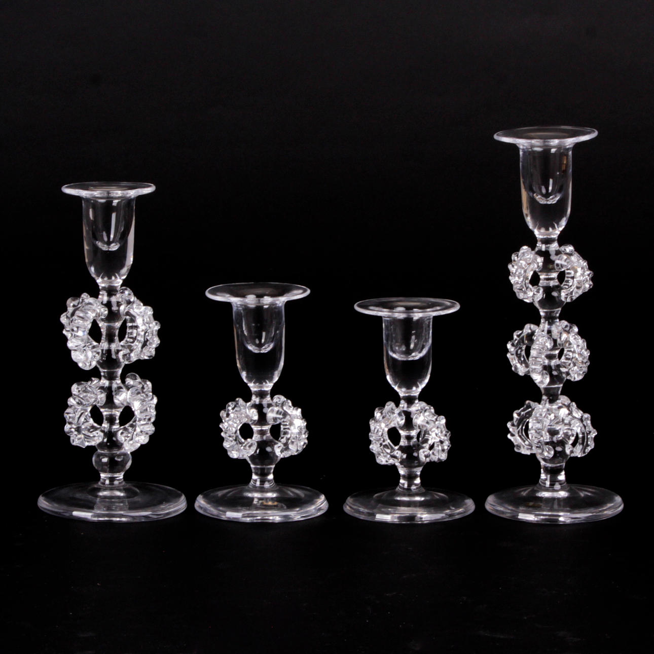 LJUSSTAKAR, 4 st. Glas, signerade, Bengt Heintze för Kosta, 1970-tal.