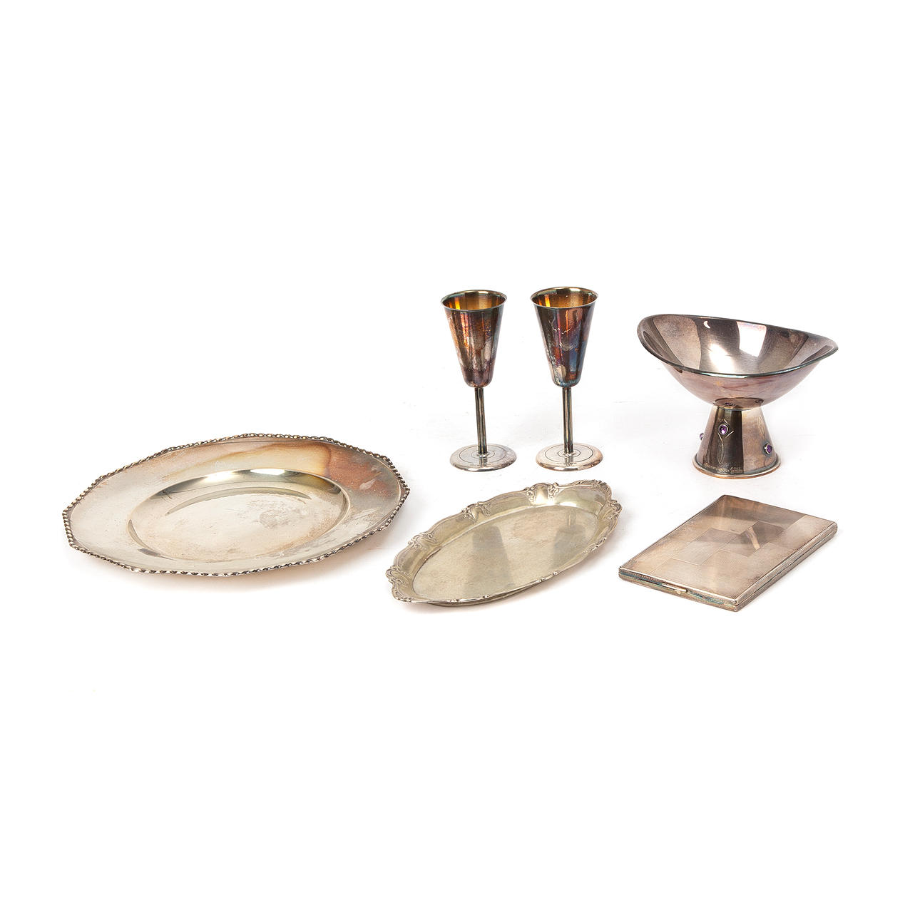Conjunto de seis objetos de plata, del siglo XX.