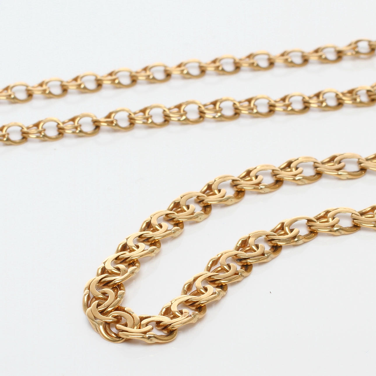 ARMBAND 2 st, 18k guld, 1900-tal.