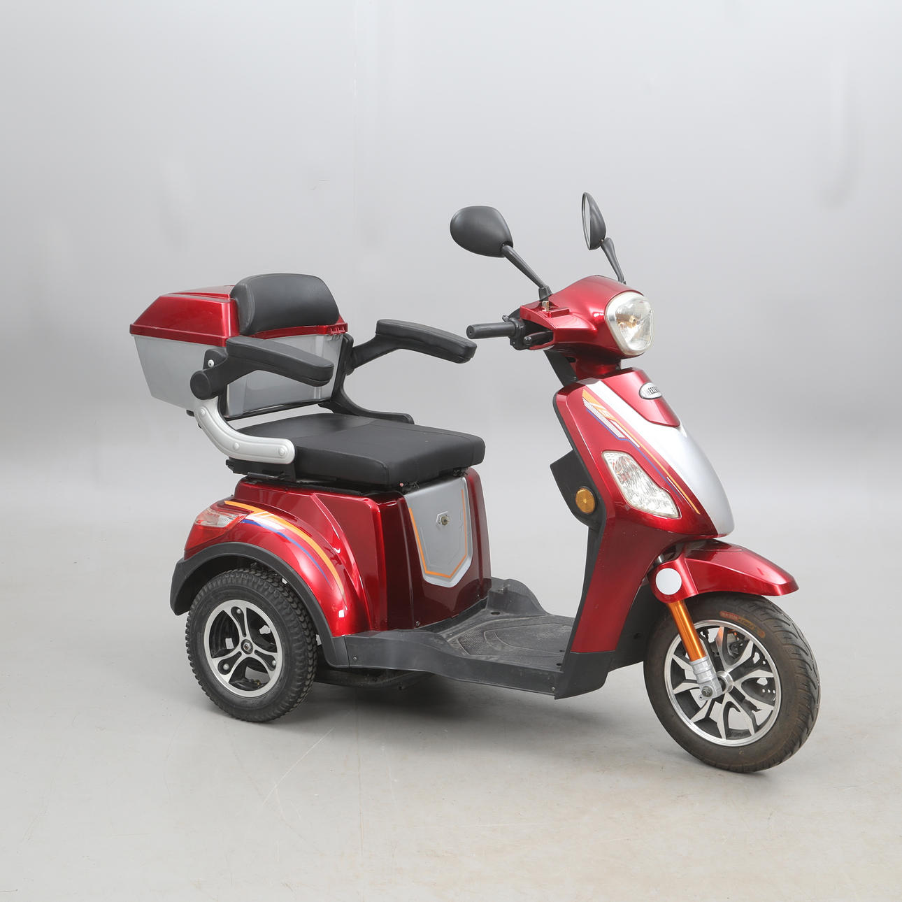 ELOPED/PROMENADSCOOTER, Sweetrich.