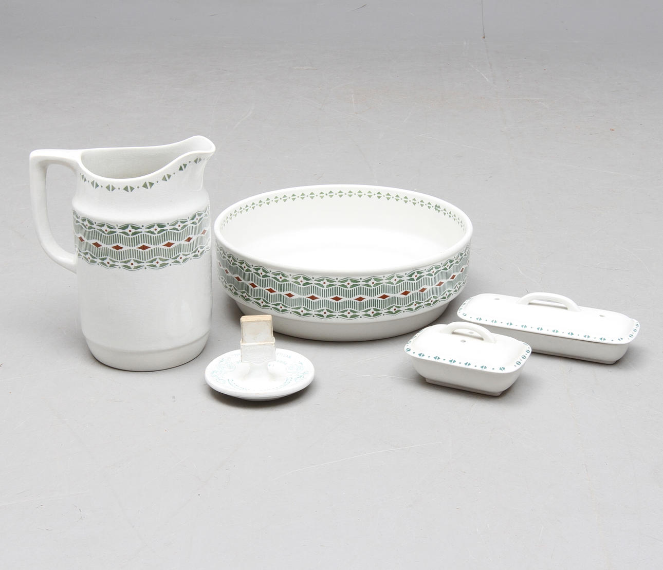 TVÄTTSET 4 delar, porslin, Göteborg, tidigt 1900-tal.