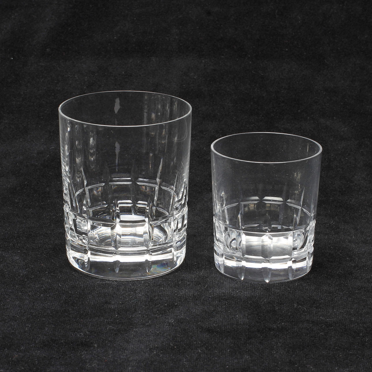 GLASSERVISDELAR, 20 delar, "City", Vicke Lindstrand, Kosta Boda.