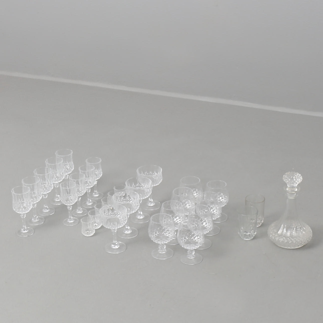 GLASWARENTEILE, 31 Pressglas 1900.