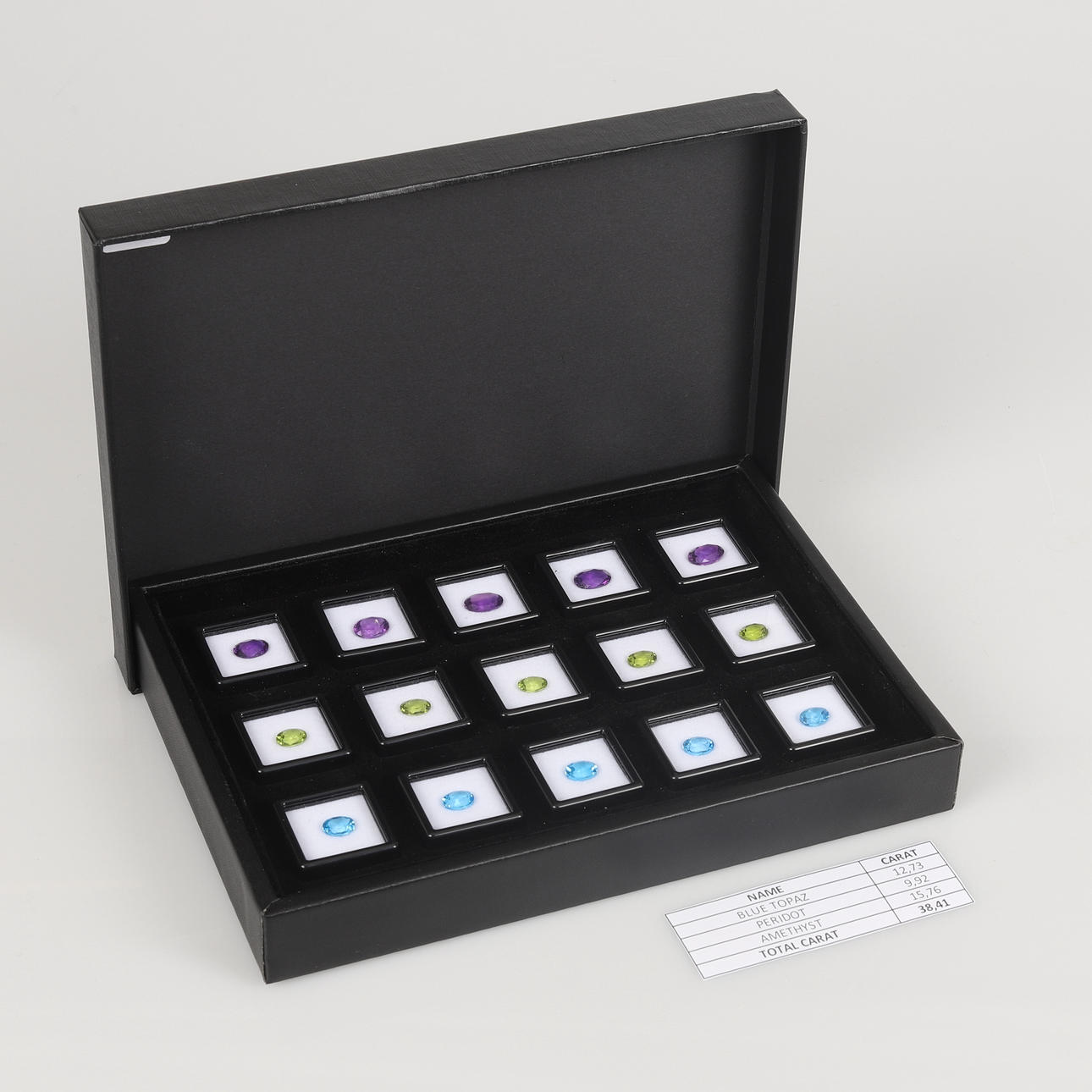 JALOKIVIKOKOELMA, 38,41 ct.