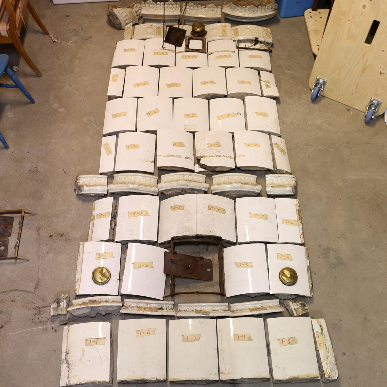 Kaakeliuuni, 18/1900-luku, n. 285 cm.