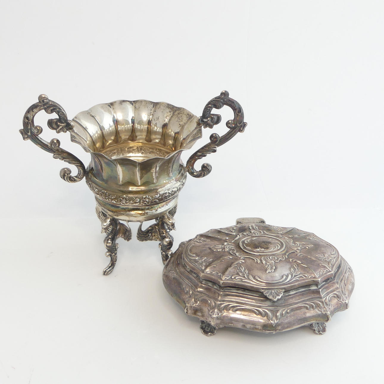 OBJETOS PLATEADOS 2 piezas.