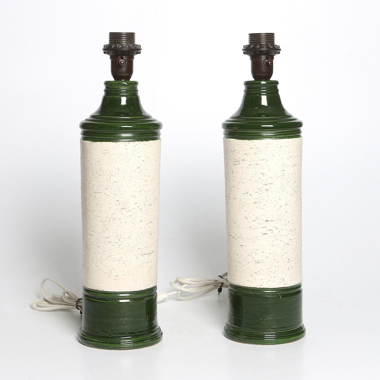 BORDSLAMPOR, ett par, lergods, Bitossi/Bergboms. Italien/Sverige. 1900-talets andra hälft.