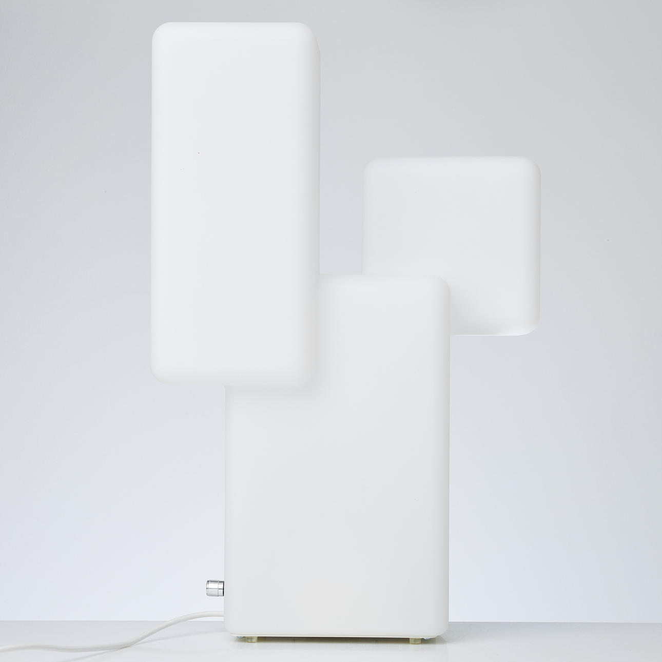 EERO AARNIO. Bordslampa, "Innolux-Kubo".