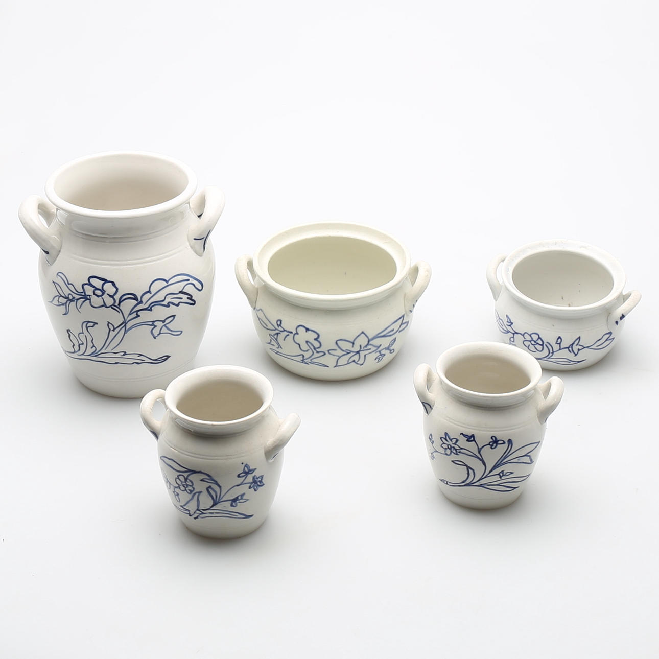 KRUS, 4 st, stengods Rörstrand och Göteborg.