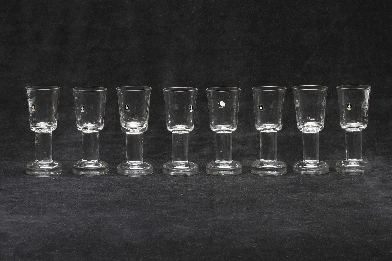 SNAPSGLAS, 8 st, "Rustica", Göran Wärff, Pukeberg, 1900-tal.
