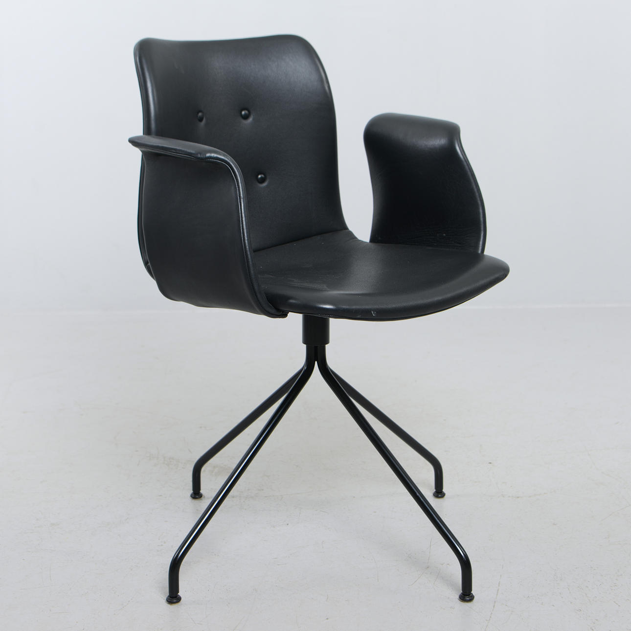 BENT HANSEN. „Primum“, stol, Bent Hansen.