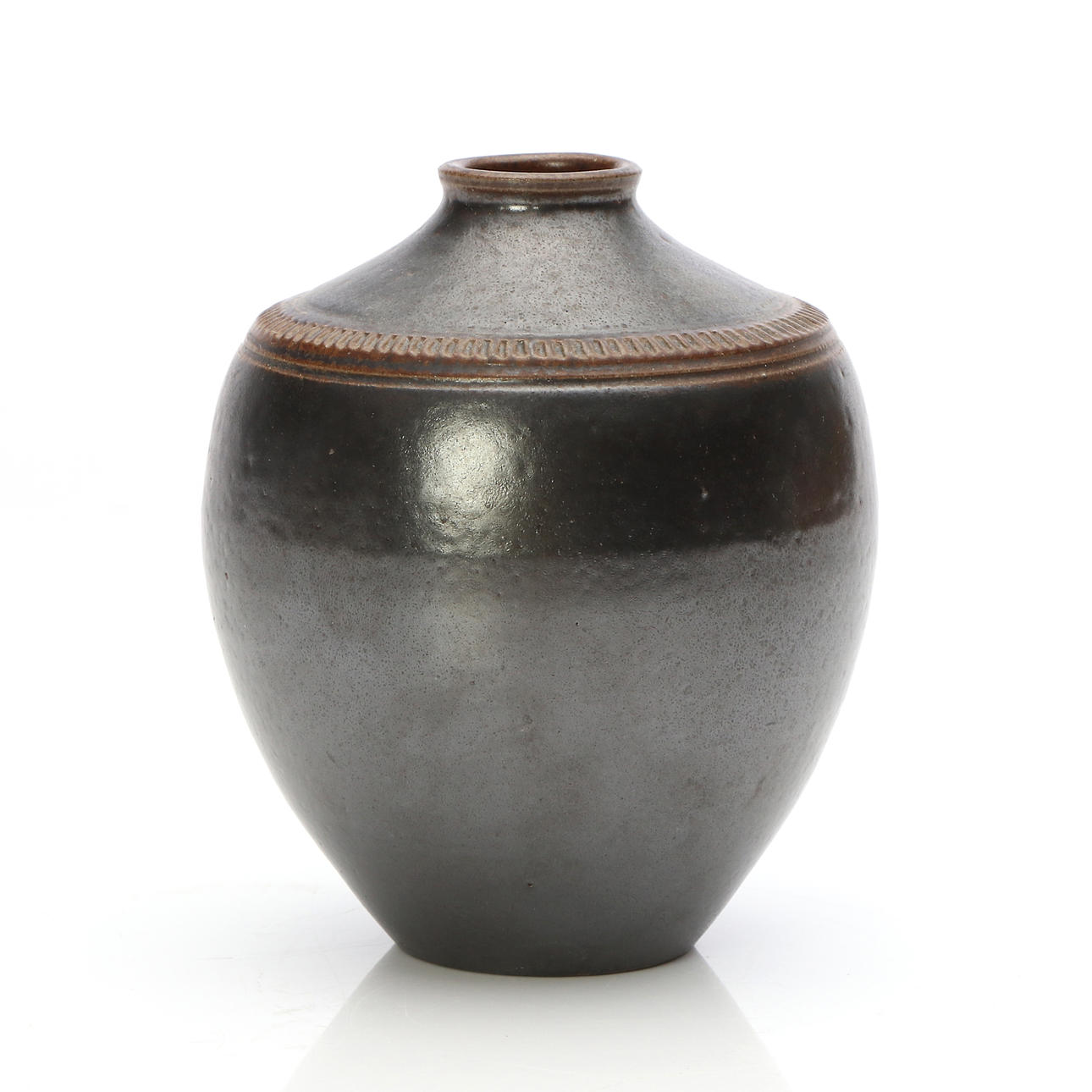 WALLÅKRA, VASE. Salt-glazed stoneware. Marked underneath.