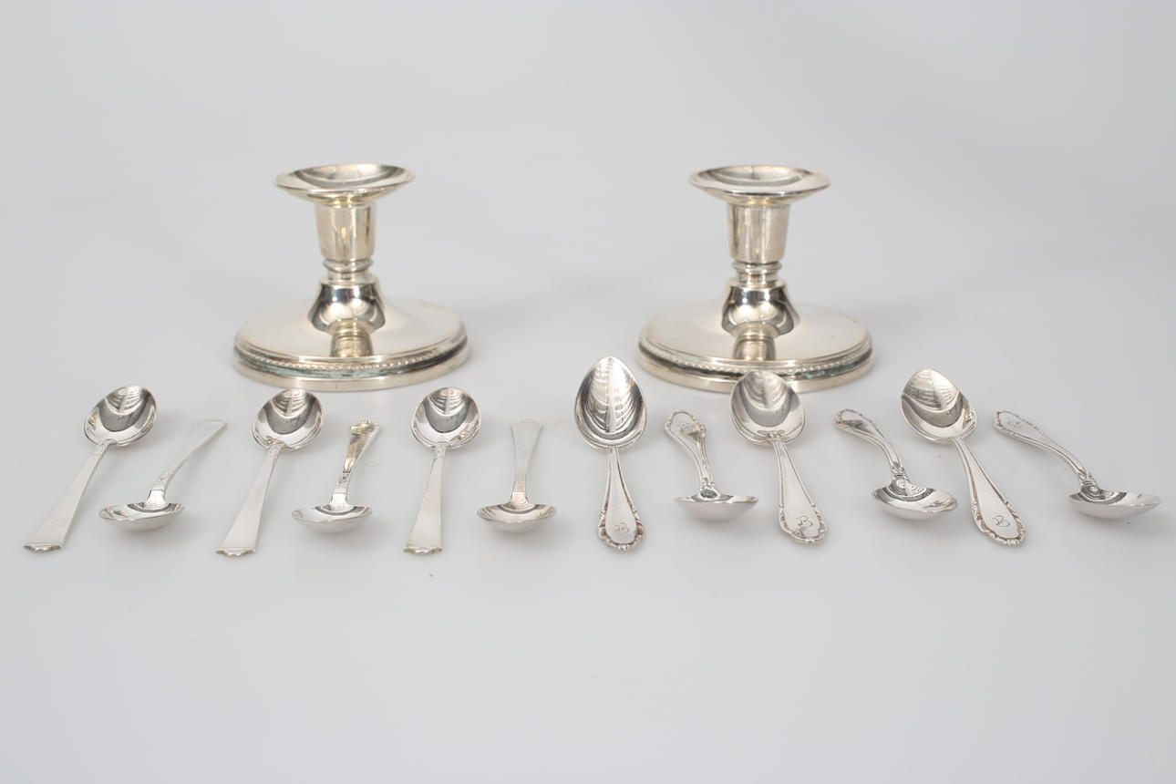 LJUSSTAKAR OCH SKEDAR, silver, 14 delar, 213,9 gram.