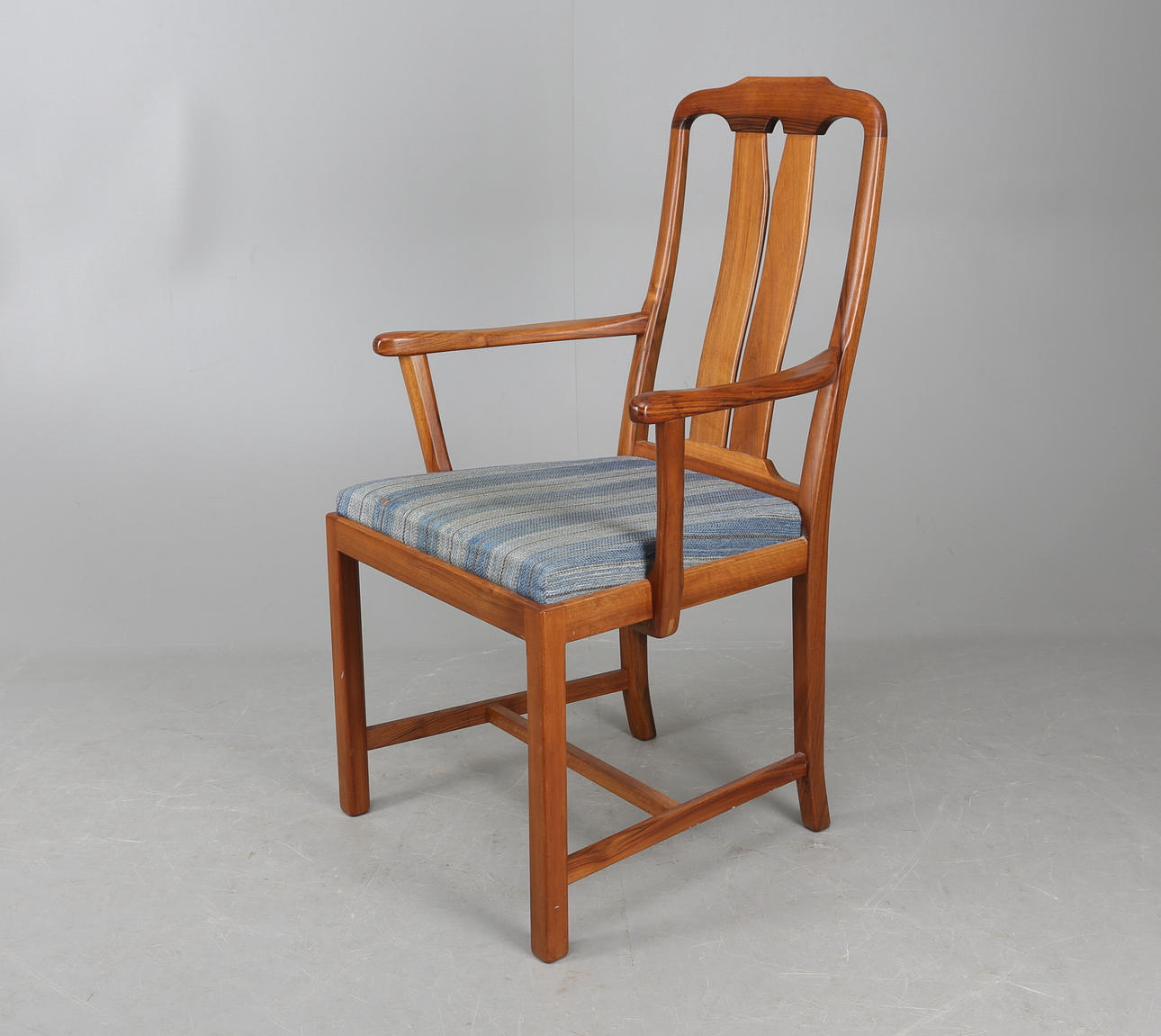 KARMSTOL, 1 st, "Ambassadör", Carl Malmsten för Åfors Möbelfabrik, 1900-talets mitt.