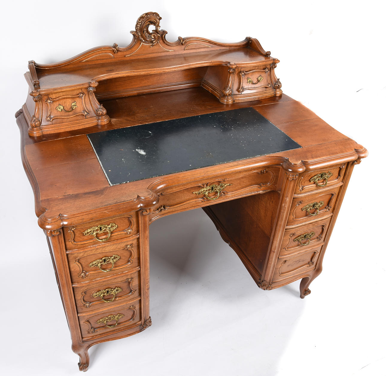 ”Sekreterare”, i stil med SPILKER-STILMÖBEL, troligen valnöt.