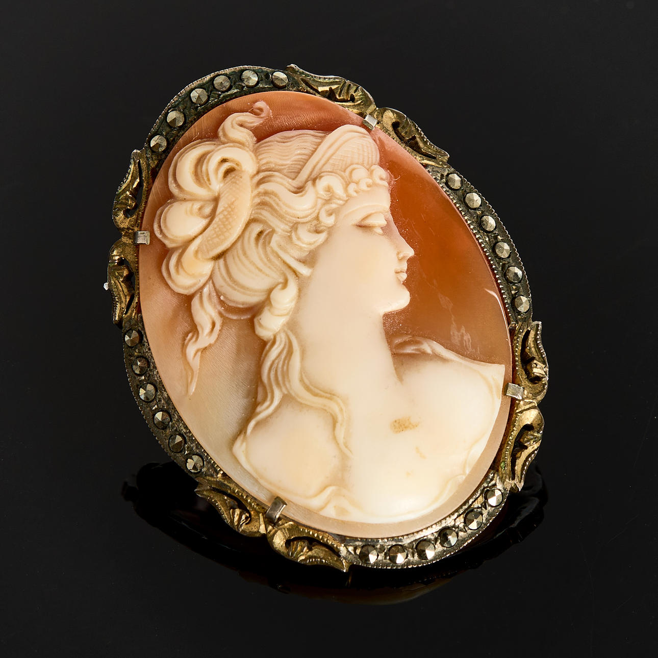 RINTAKORU/RIIPUS, camé, hopea, marcasites.