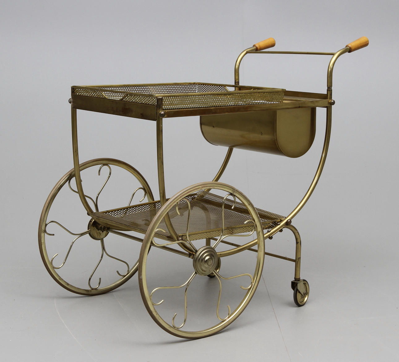 SERVERINGSVAGN, 1900-tal.