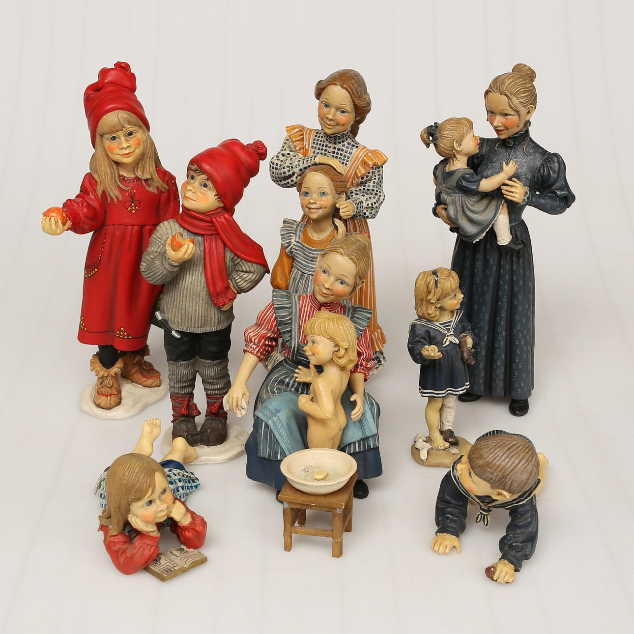 FIGURINES art mass, Candy Design, Norway 9 pieces.