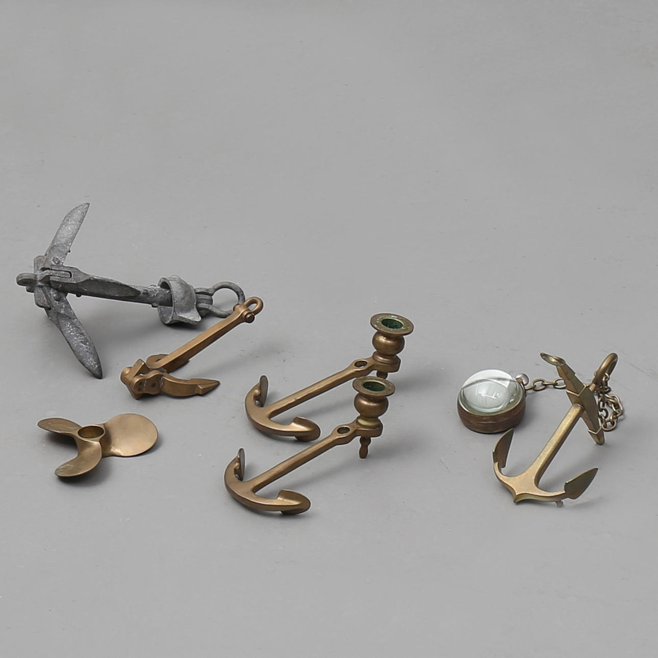 PARTI NAUTIKA, 5 delar mässing och järn.