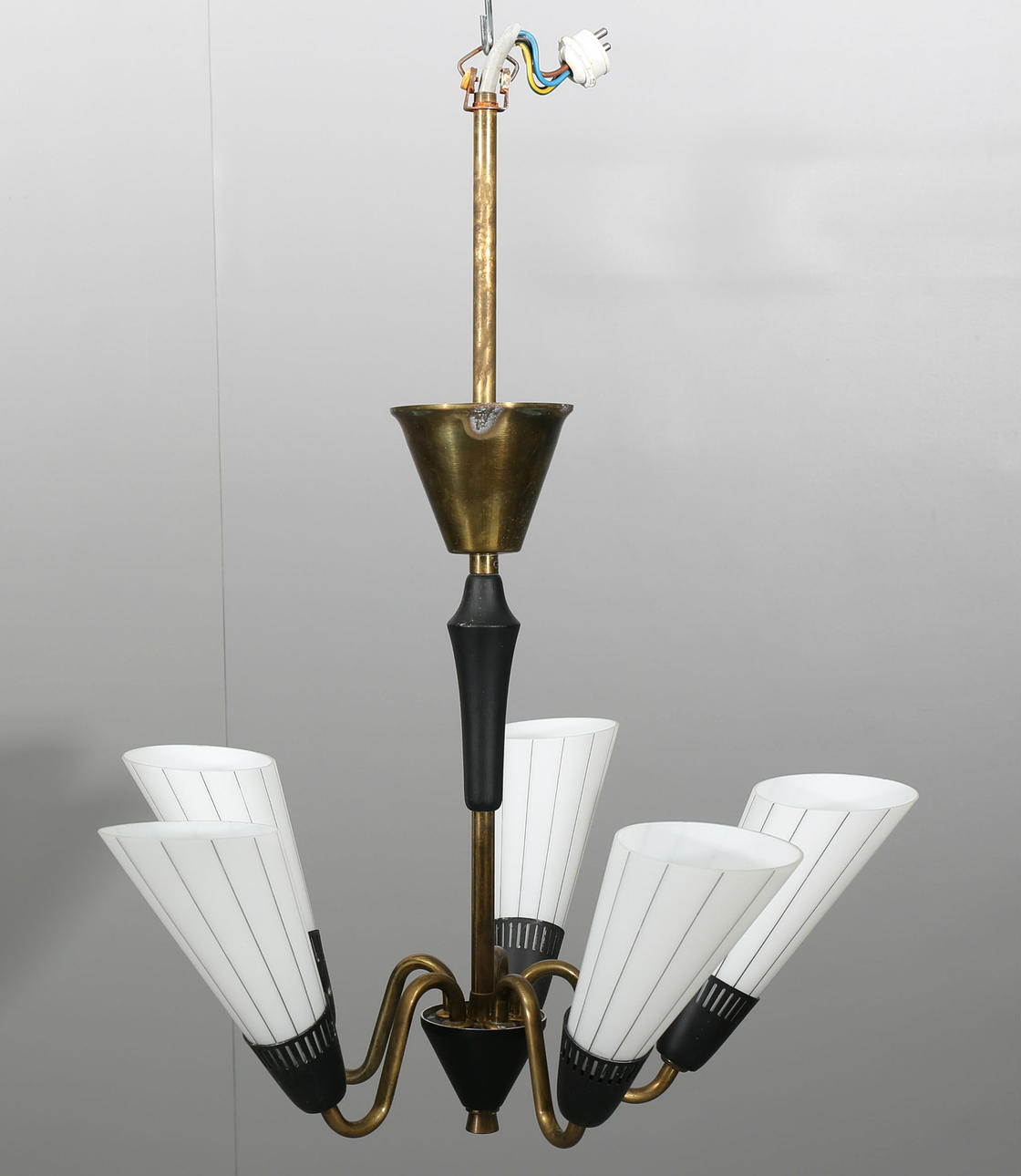 TAKLAMPA, metall och glaskupor, 5 armar, 1900-talets mitt.