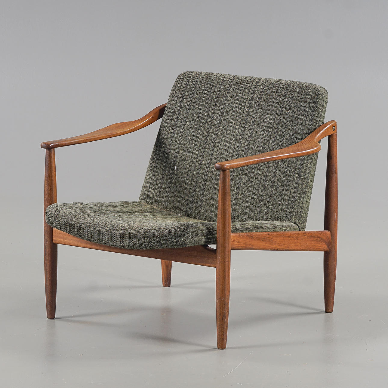 SILLÓN DE LOS AÑOS 60.