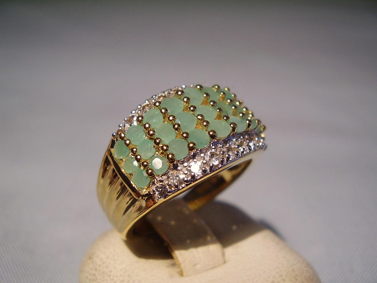 EMERALD CLUSTER RING silver 925 i gult guld 585 guldpläterade.