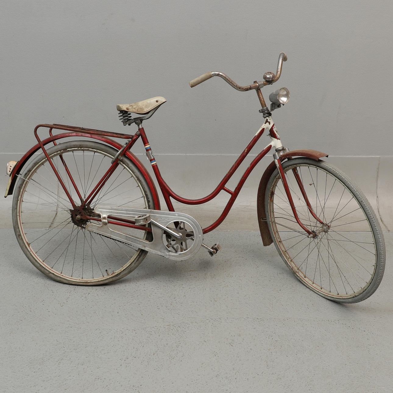 DAMCYKEL, Maraton, oväxlad, 28".