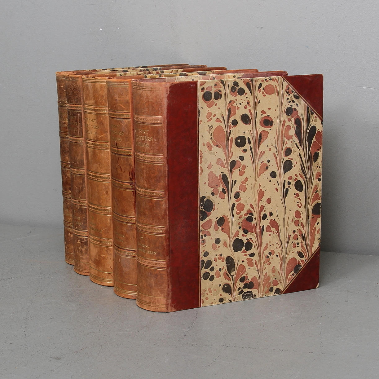 BOKVERK, 5 volymer, "Svenskt konstnärslexicon", Allhems förlag, Malmö.