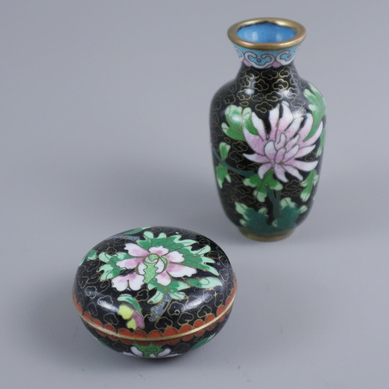 SMALL CLOISONNÉ VASE & LID JAR, China.