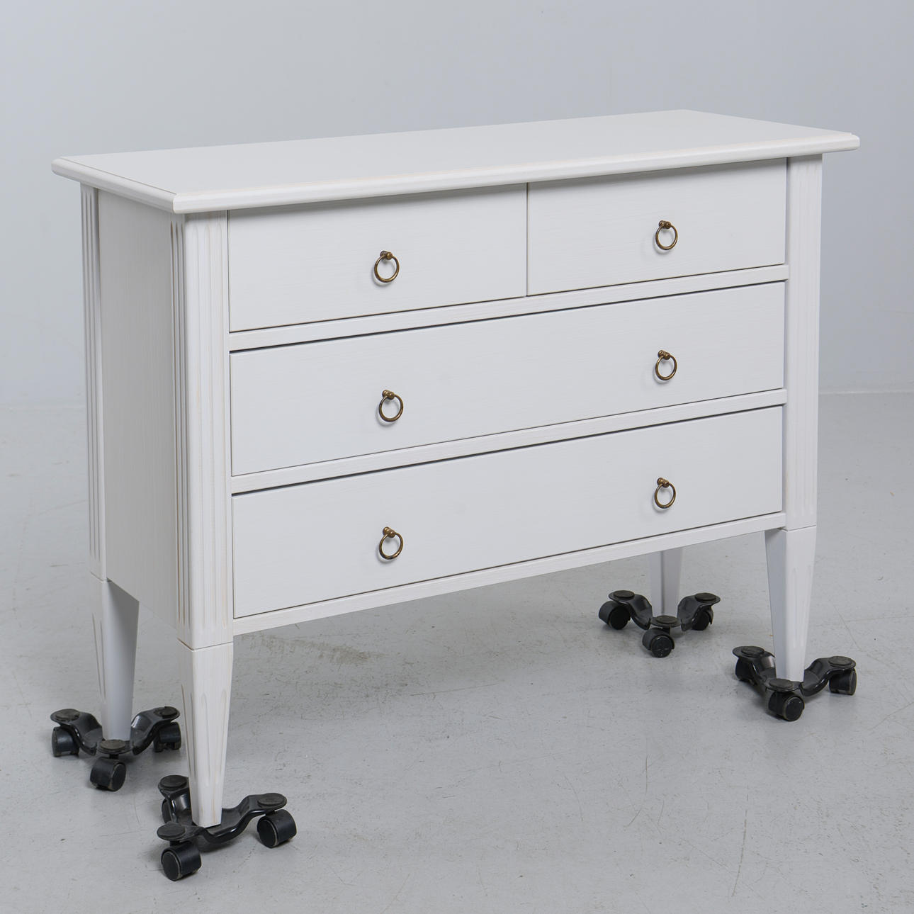 ENGLESSON, byrå, modell "Stockholm".