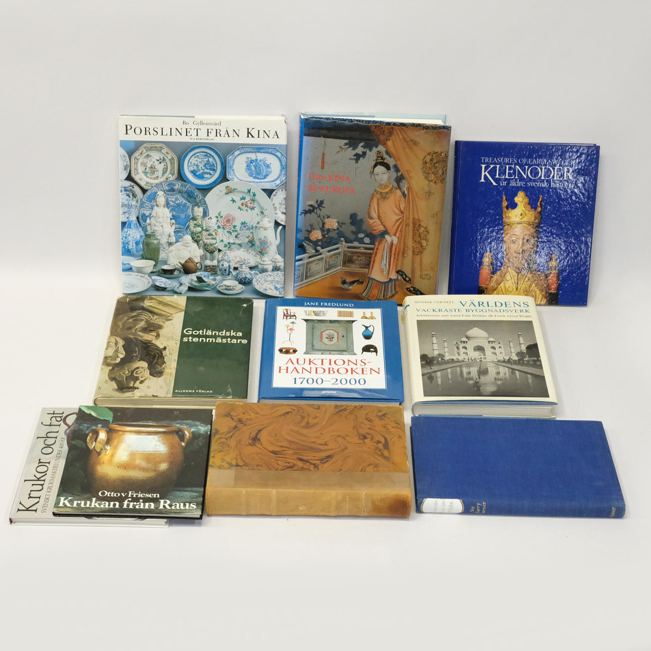 10 BØGER OM KINESISK PORCELÆN.